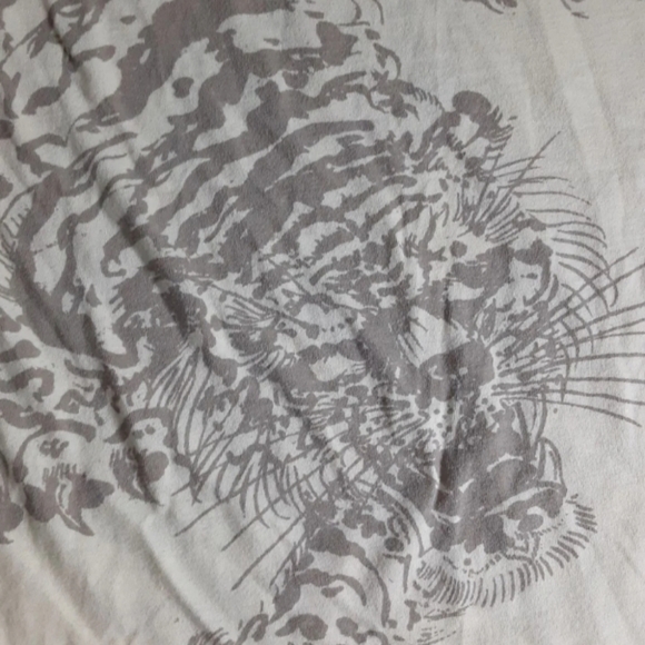 🌻SOLD🌻 Ed Hardy Men's XL Y2K 2000 Tiger Skull Cherry Blossom Graphic Tee - Picture 6 of 7